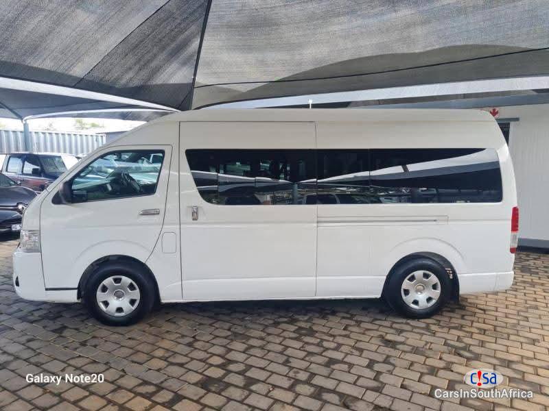 Toyota Quantum 2.5L D4D GL0813350925 Manual 2019 - image 4