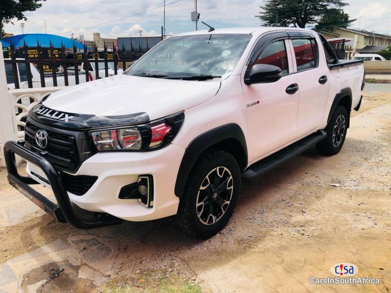 Toyota Hilux 2.4GD6 MANAUL 0813350925 Manual 2020