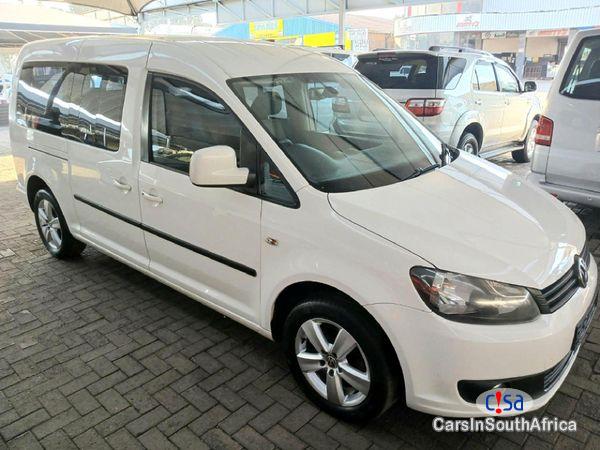 Pictures of Volkswagen Caddy 2.0 Tdi Manual 2012