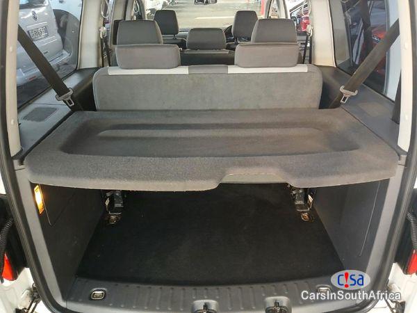Volkswagen Caddy 2.0 Tdi Manual 2012 - image 4