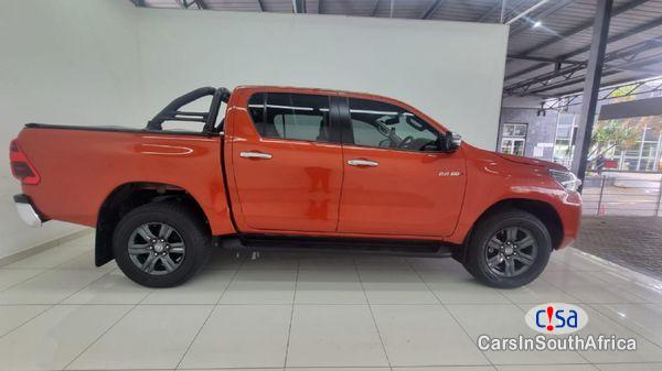 Toyota Hilux 2.8 Automatic 2023 - image 2