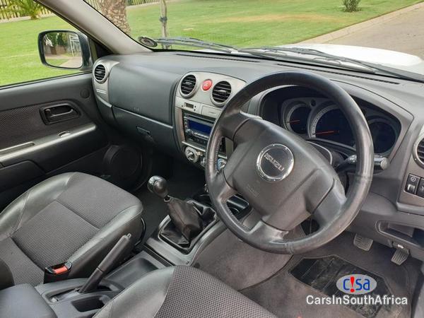 Picture of Isuzu KB250 2500 Manual 2010