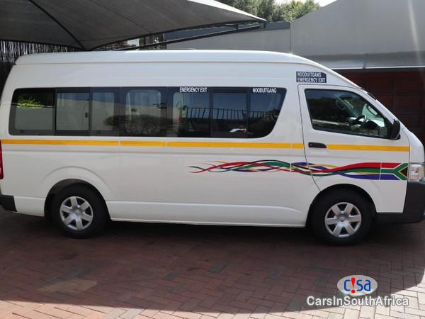 Toyota Quantum 2.7 Petrol Sesfikile 16-Seat Manual 2021 - image 2