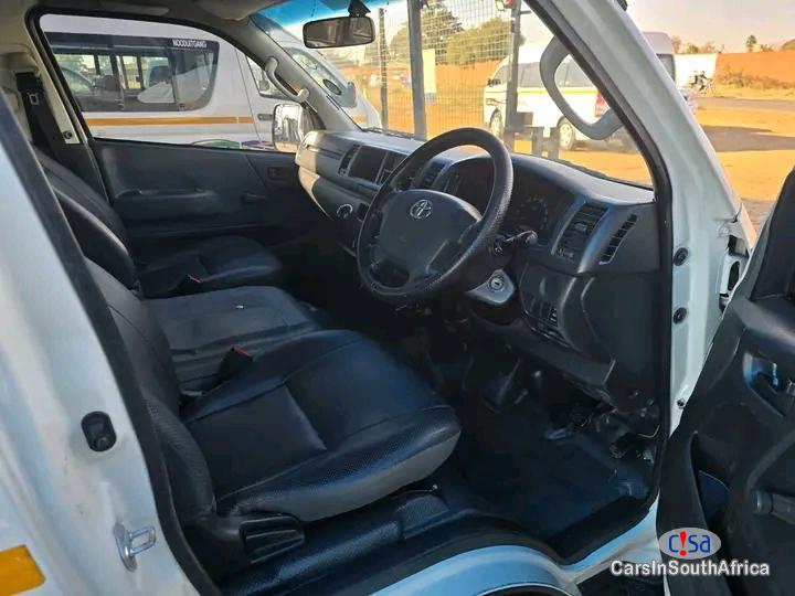 Toyota Quantum 2.7 VVTI 16-Seat Sesfikile Manual 2021 - image 3