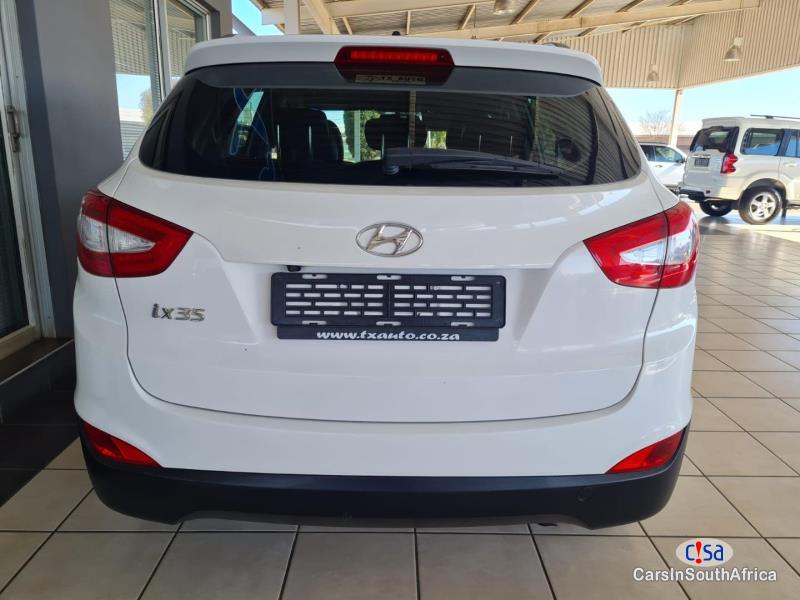 Hyundai ix35 0616417846 Manual 2016 - image 2