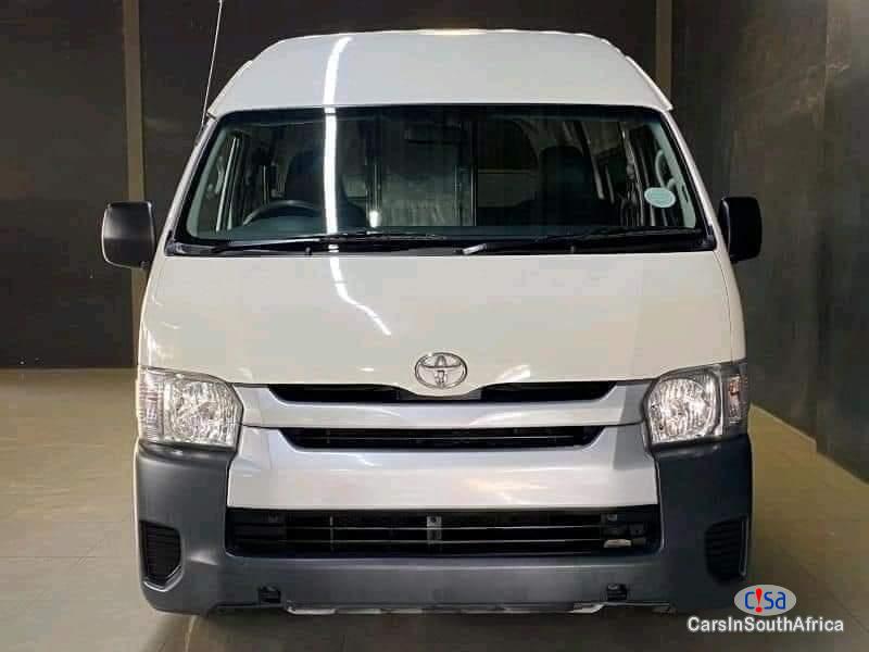 Toyota Quantum 2.5 Manual 2021 - image 2