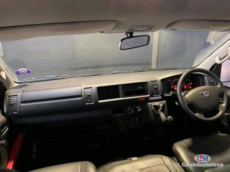 Toyota Quantum 2.5 Manual 2021 - image 7