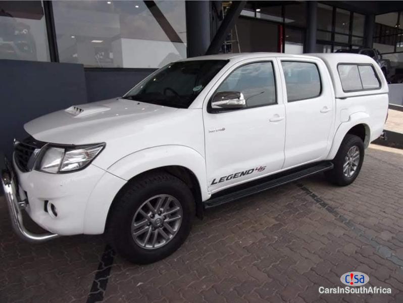 Toyota Hilux Manual 2015 in Mpumalanga