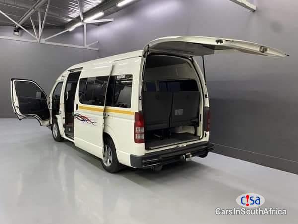 Toyota Quantum Manual 2022 - image 10