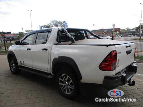 Toyota Hilux 2.8GD-6 Double Cab Bank Repossessed Automatic 2018 - image 2