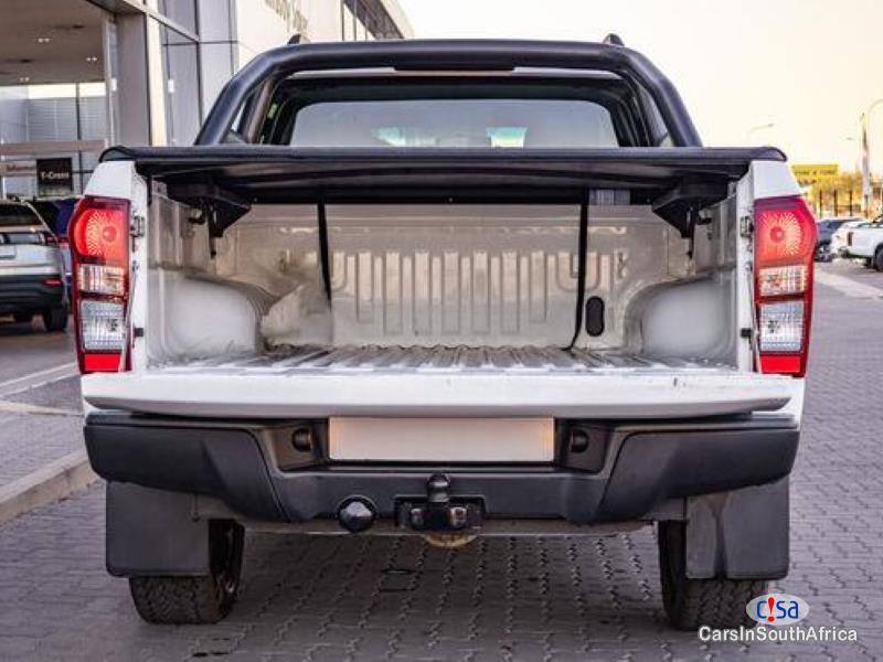 Isuzu Trooper 0616417846 Automatic 2021