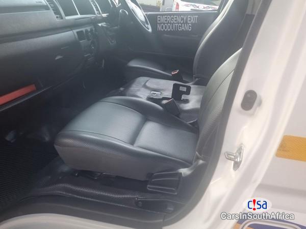 Toyota Quantum 2 5 0671651564 Manual 2020 - image 10