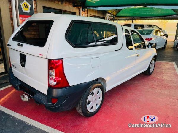 Nissan NP200 1.6 A/C Safety Pack Manual Call 081 494 5928 Manual 2018 - image 2