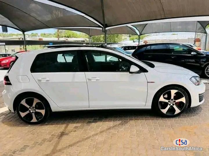 Volkswagen Golf Manual 2016 - image 4