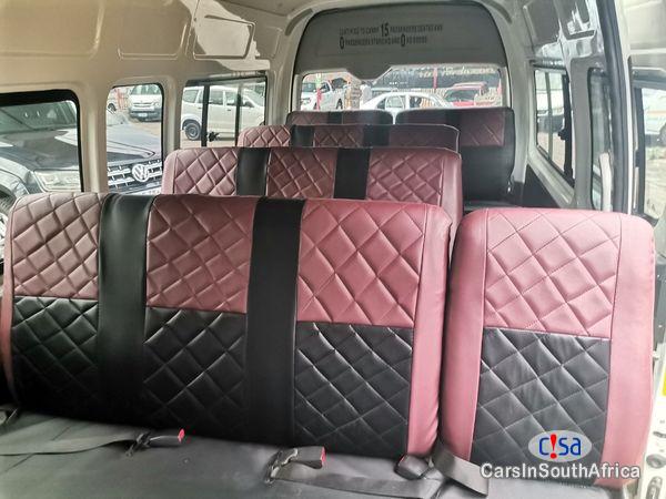 Toyota Quantum 2.5 D-4D Sesfikile 16-Seat Manual 2020 - image 3