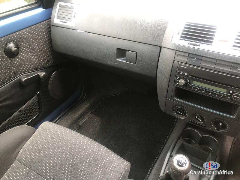 Volkswagen Golf Eco Manual 2010 - image 6