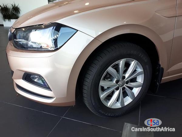 Volkswagen Polo Tsi 1. 2comfortline Manual 2017 - image 12