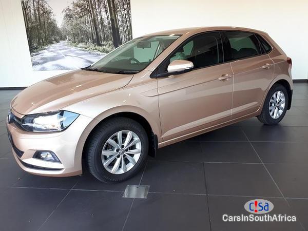 Volkswagen Polo Tsi 1. 2comfortline Manual 2017 - image 13