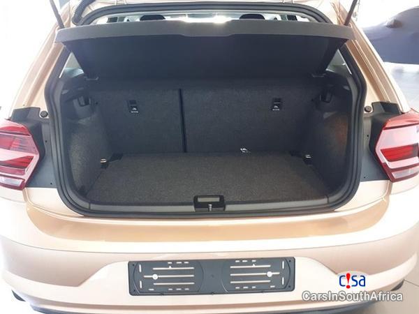Volkswagen Polo Tsi 1. 2comfortline Manual 2017 - image 17