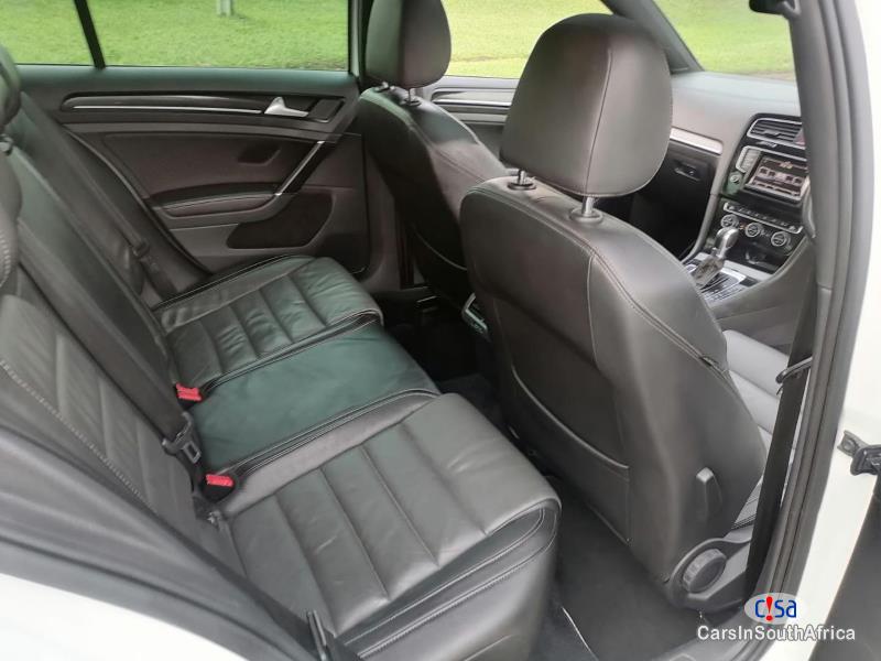 Volkswagen Golf 2.0 Automatic 2019 - image 3