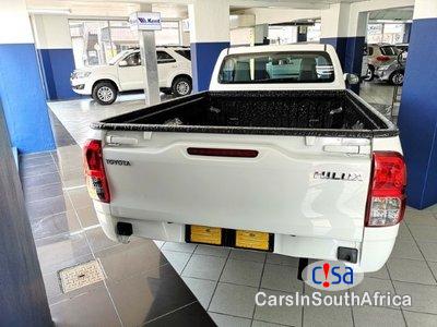 Toyota Hilux 2.0 Manual 2017 - image 3