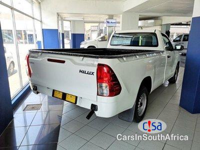 Toyota Hilux 2.0 Manual 2017 - image 4