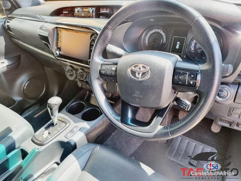 Toyota Hilux Automatic 2019 - image 7