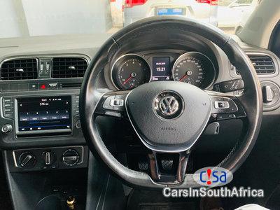 Volkswagen Polo 1.2TSI COMFORTLINE Manual 2017 - image 3