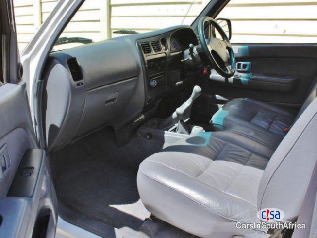 Toyota Hilux 2.7 Manual 2004 - image 10