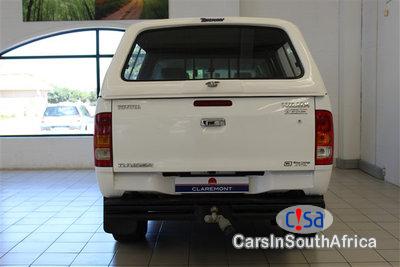 Toyota Hilux Manual 2010 - image 5