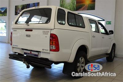 Toyota Hilux Manual 2010 - image 6