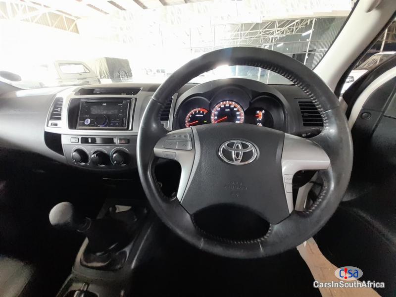 Toyota Hilux 2.7 Manual 2015 in South Africa - image