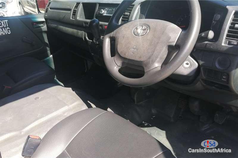 Toyota HiAce 2.7 Manual 2019 - image 9