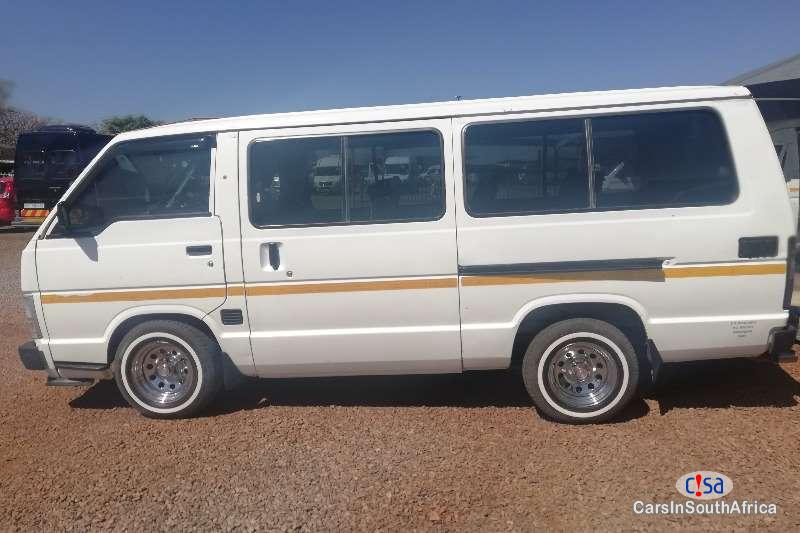 Toyota HiAce 2.2 Manual 2007 - image 9