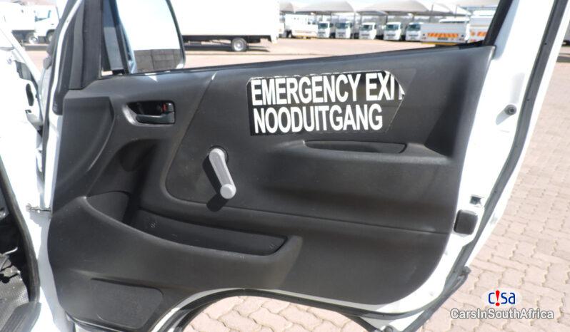Toyota HiAce 2.7 Manual 2019 - image 4
