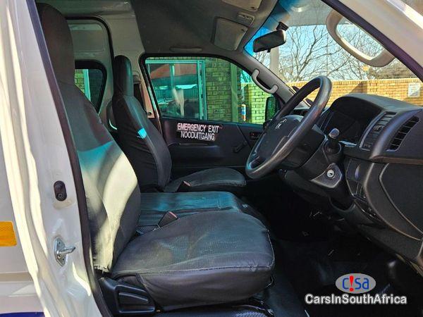 Toyota Quantum 2.5 D-4D Sesfikile 16-Seat Manual 2020 - image 2