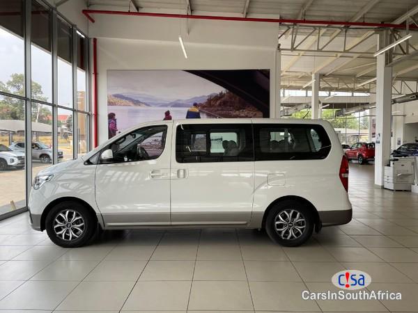 Hyundai H-1 2.5 Automatic 2021