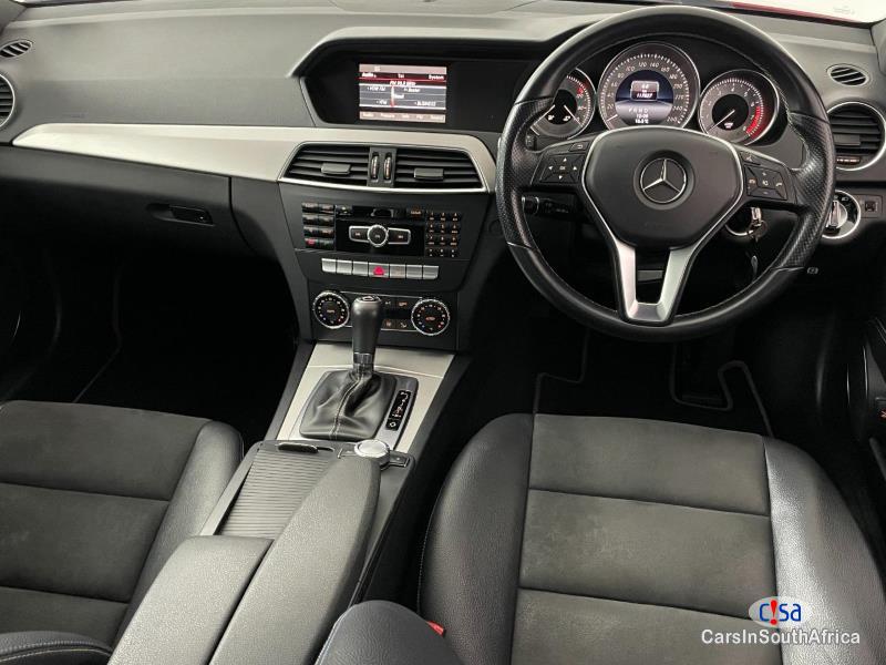 Mercedes Benz C-Class 2.0 Automatic 2012