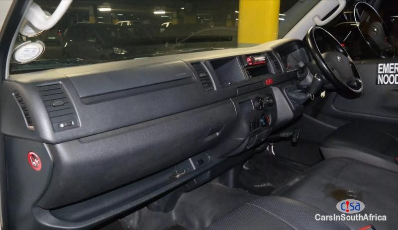 Toyota Bank Repossessed 2023 Toyota Quantum 2.5 Manual 2023 in Limpopo - image