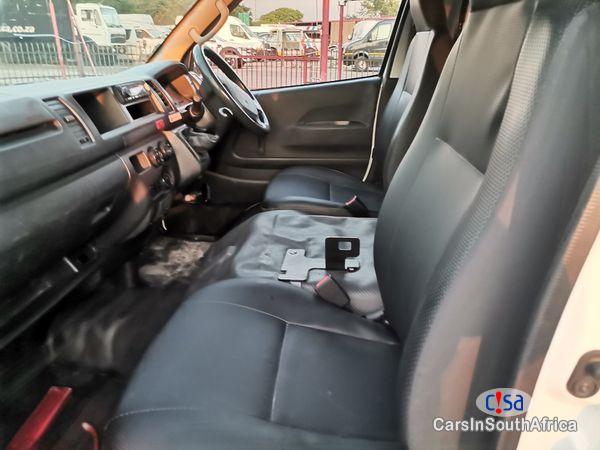 Toyota Quantum 2.5 D-4D Sesfikile 16-Seat Manual 2021 - image 4