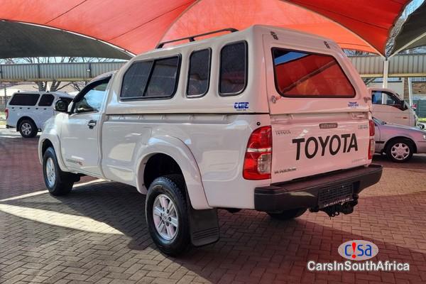 Toyota Hilux 2.7 VVTi Raider Raised Body Single-Cab Manual 2011