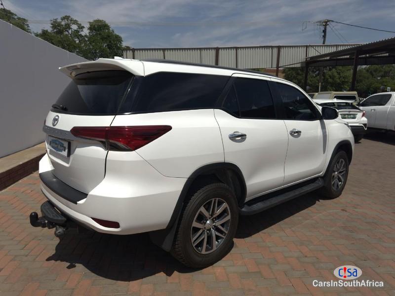 Toyota Fortuner 2.8 Bank Repossessed Automatic 2019 - image 2
