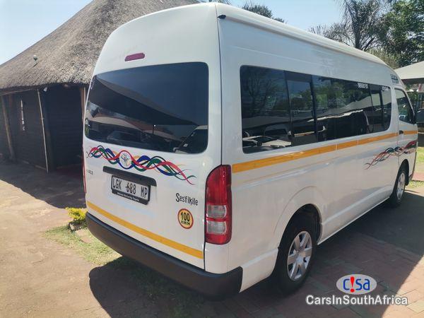 Toyota Quantum 2.5 D-4D Sesfikile 16-Seat Manual 2021