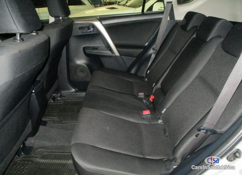 Toyota Quantum 2.0GX Auto..0679505805 Automatic 2013 - image 4