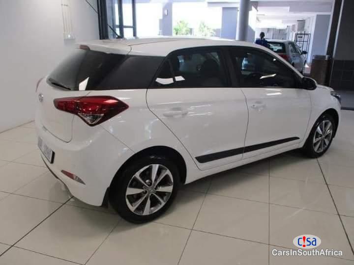 Hyundai i20 1.2 Fluid Auto ..0679505805 Automatic 2017 in Gauteng
