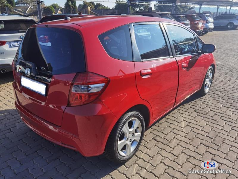 Honda Jazz 1.5 Automatic 2015 - image 3