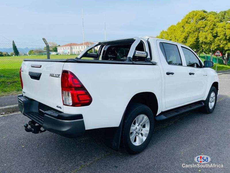 Toyota Hilux 2.4 GD-6 Automatic 2017 - image 2