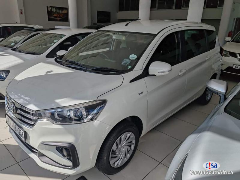 Suzuki Ertiga 1.5 GL Manual 2022 - image 3