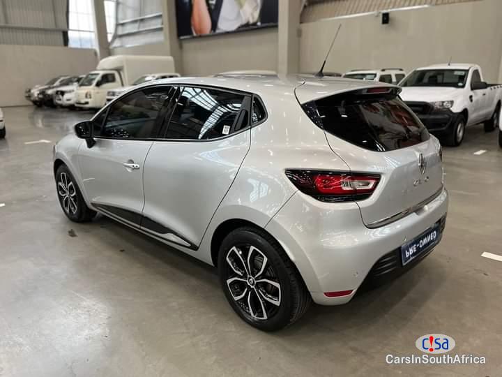 Renault Clio 1.0 Automatic 2021