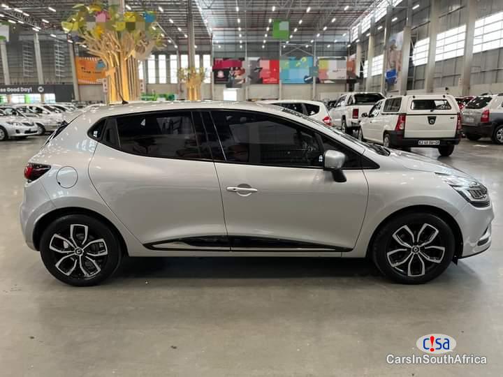Renault Clio 1.0 Automatic 2021 in Gauteng